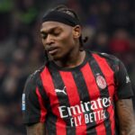 milan,-leao-a-rischio-per-napoli?-vola-in-portogallo-per-controlli-all’adduttore