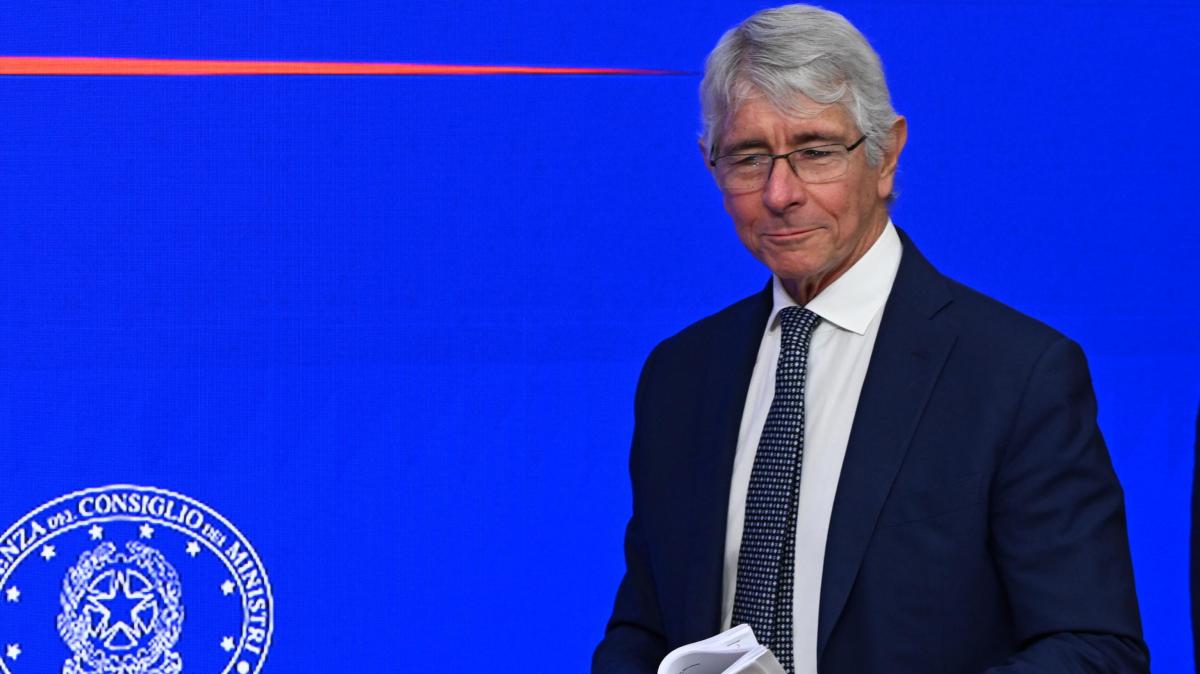 vendita-san-siro-sotto-inchiesta,-abodi:-“giusto-fare-chiarezza”