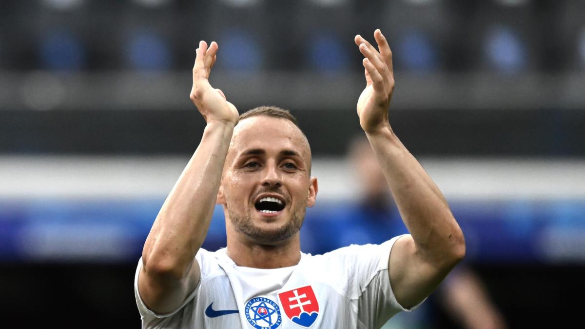lobotka-protagonista-in-nazionale:-assist-nel-2-0-della-slovacchia-alla-romania