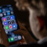 anche-la-grecia-vuole-vietare-i-social-network-ai-minori-di-15-anni