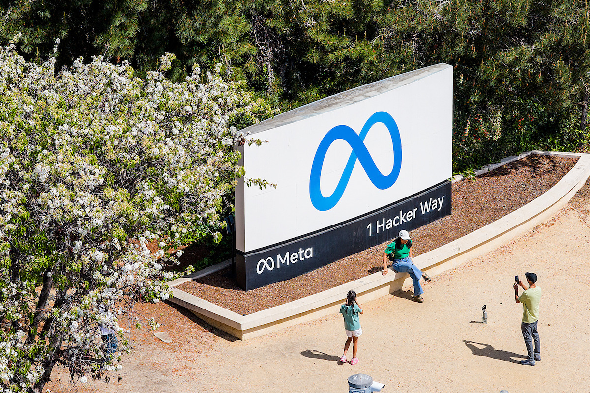 com’e-il-nuovo-modello-di-intelligenza-artificiale-di-meta