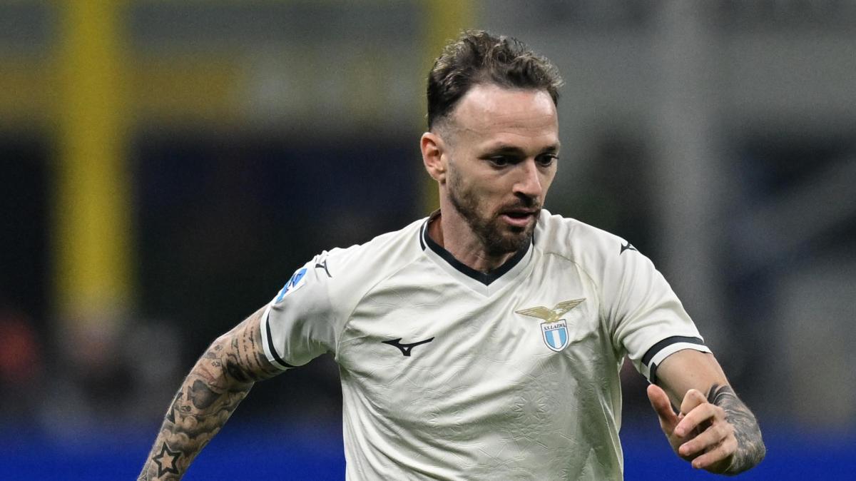 lazio,-lazzari:-“coppa-italia?-c’e-il-napoli,-campionato-non-va-abbandonato!”