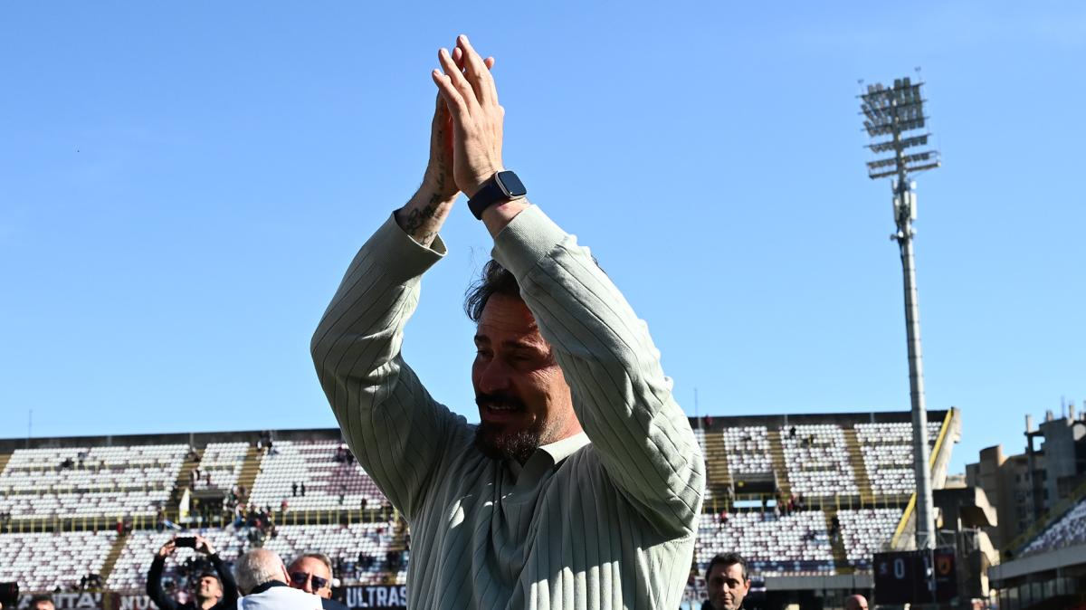 benevento,-floro-flores-in-panchina-anche-in-serie-b:-c’e-l’annuncio-del-rinnovo