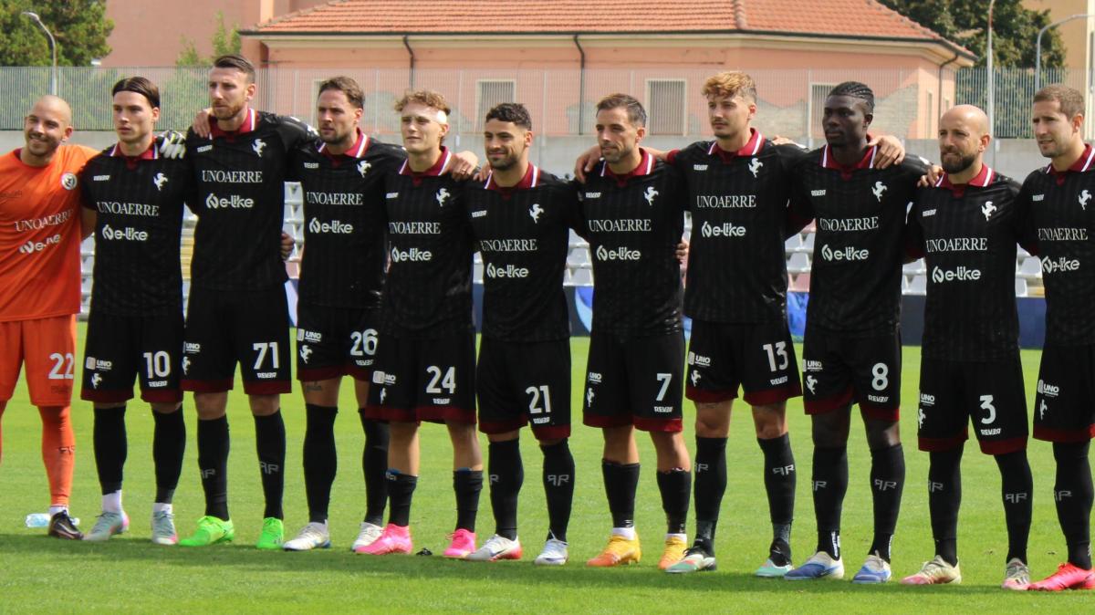 l’arezzo-torna-in-serie-b-dopo-quasi-20-anni:-l’impresa-ha-la-firma-di-un-ex-napoli