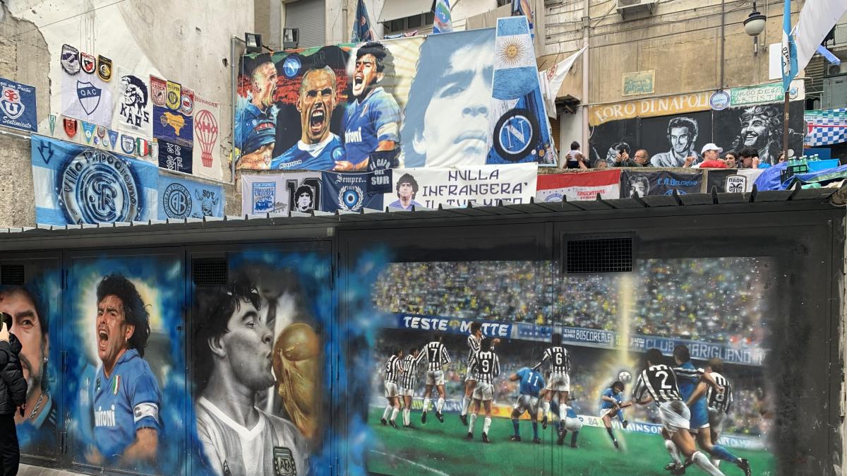 buenos-aires,-la-casa-di-maradona-diventa-mensa.-e-gli-aiuti-arrivano-anche-da-napoli