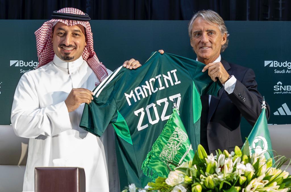 accostato-al-napoli,-mancini-campione-nel-terzo-paese-diverso:-vinto-titolo-in-qatar