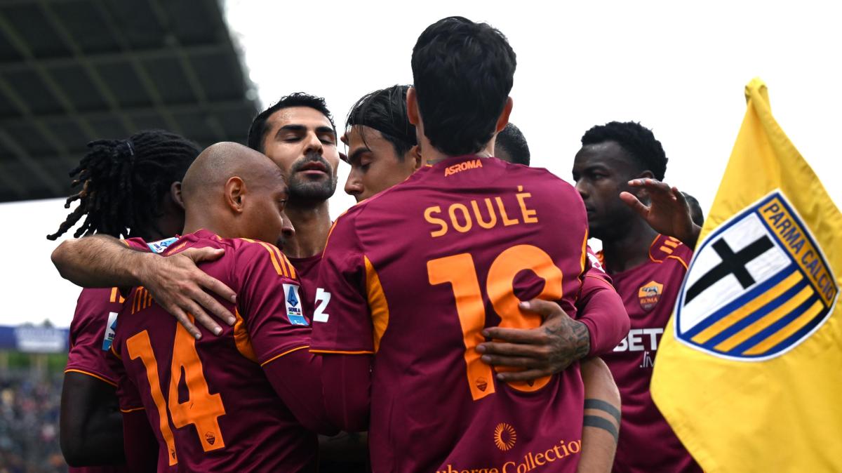 rimontona-folle-della-roma-nel-recupero:-3-2-a-parma-e-lotta-champions-aperta