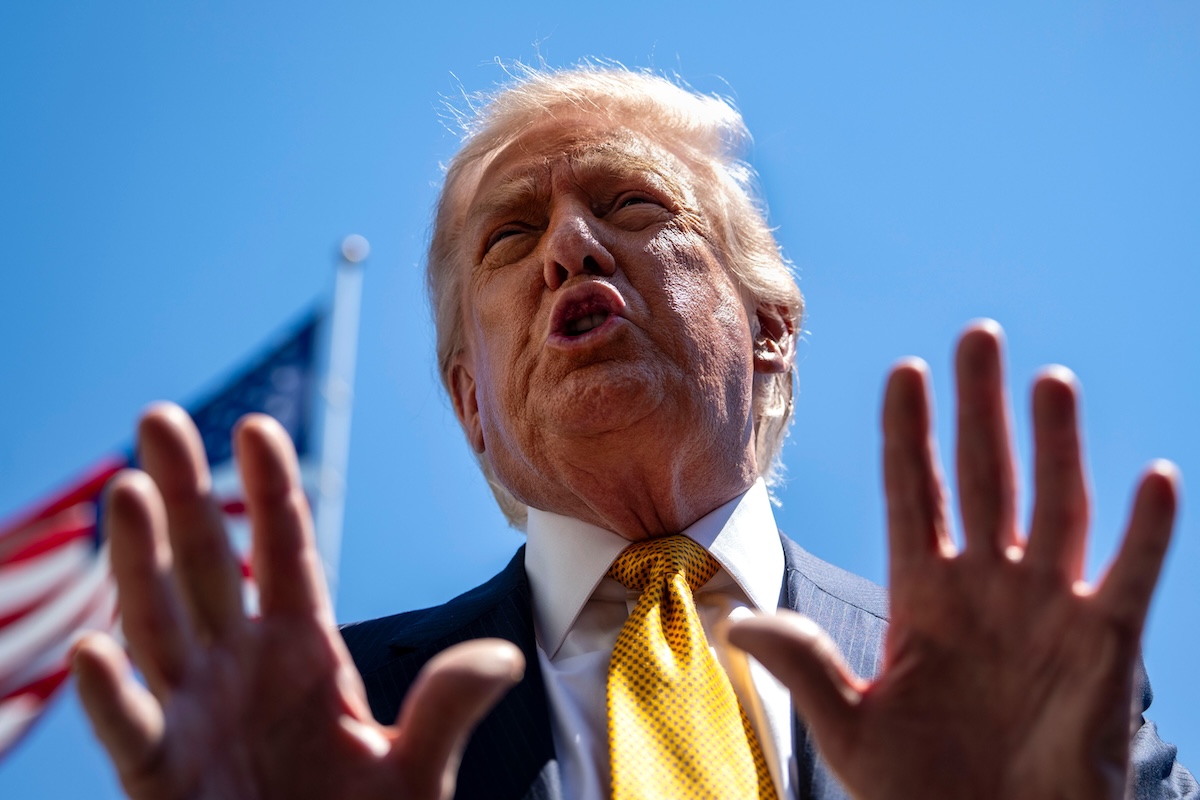 le-aziende-tecnologiche-hanno-convinto-trump-a-non-regolare-di-piu-le-ai,-per-ora