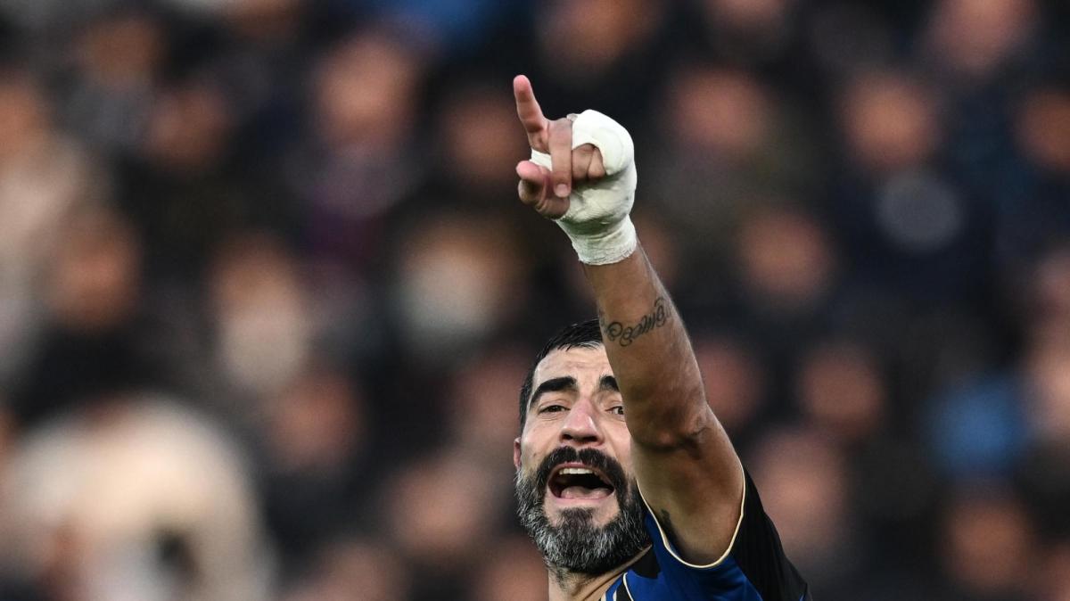 albiol-lascia-il-pisa,-ma-non-ha-ancora-deciso-il-suo-futuro:-l’ex-azzurro-si-ritira?