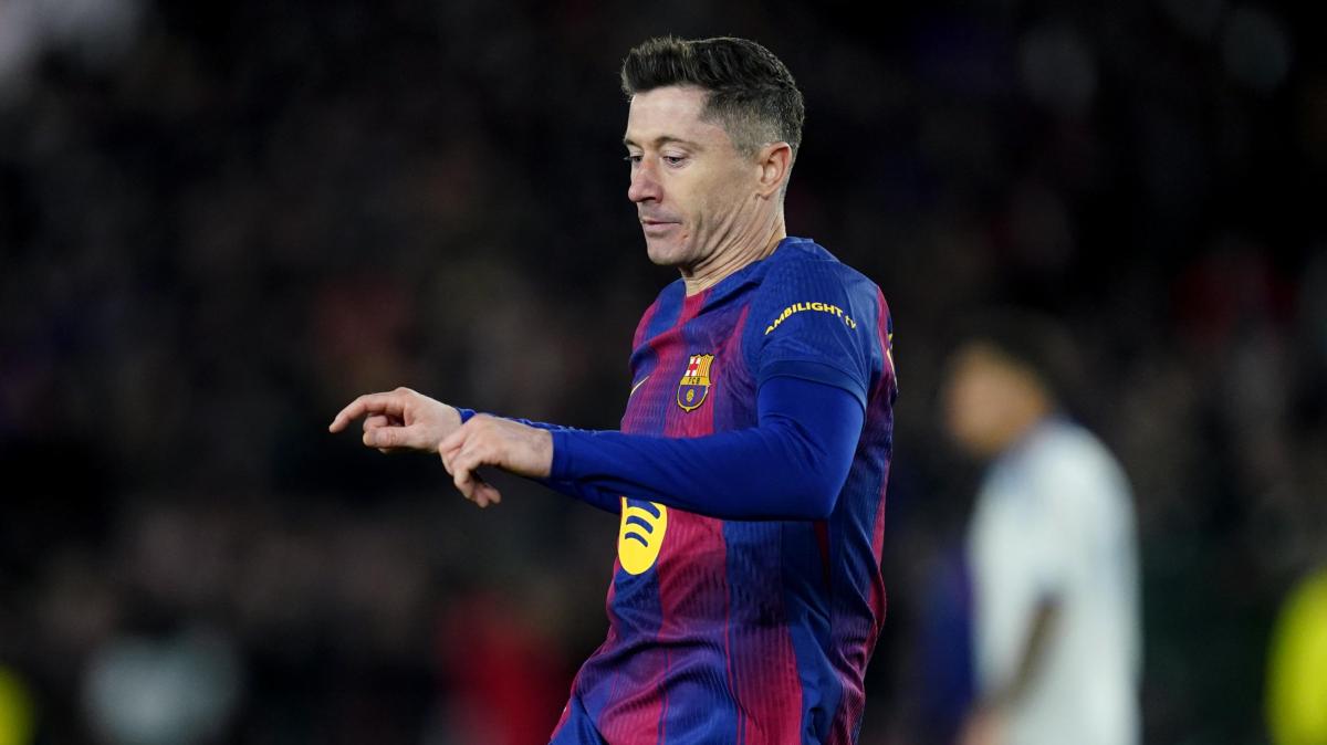fenerbahce-scatenato:-sogno-conte,-il-grande-obiettivo-per-l’attacco-e-lewandowski