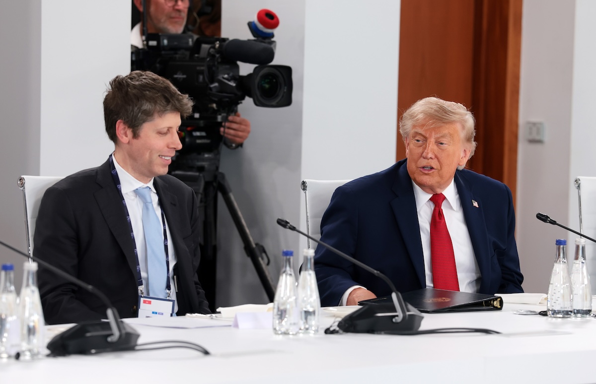 openai-e-anthropic-daranno-le-versioni-piu-potenti-delle-loro-ai-ad-alcuni-clienti-concordati-con-l’amministrazione-trump