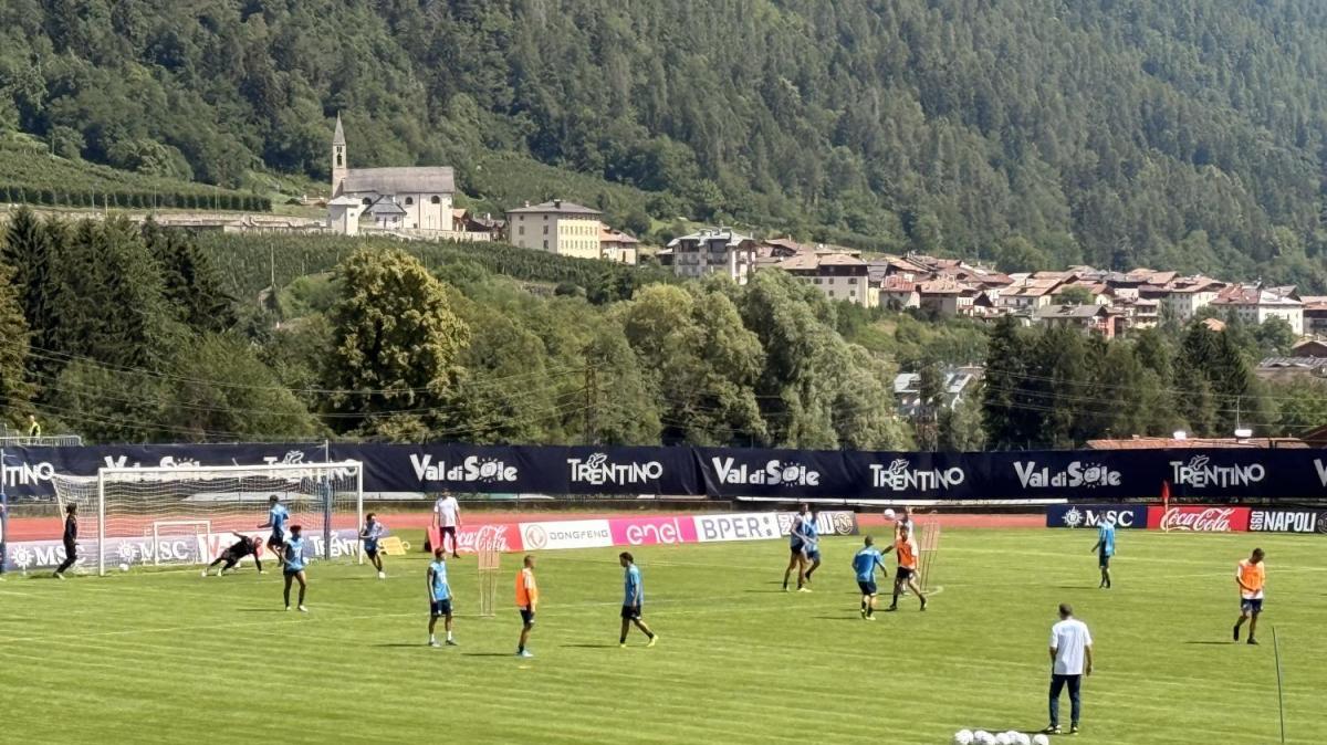 dimaro-2026-day-4,-seduta-mattutina:-tornano-in-gruppo-vergara,-politano-e-rafa-marin!-lavoro-tattico-per-reparti