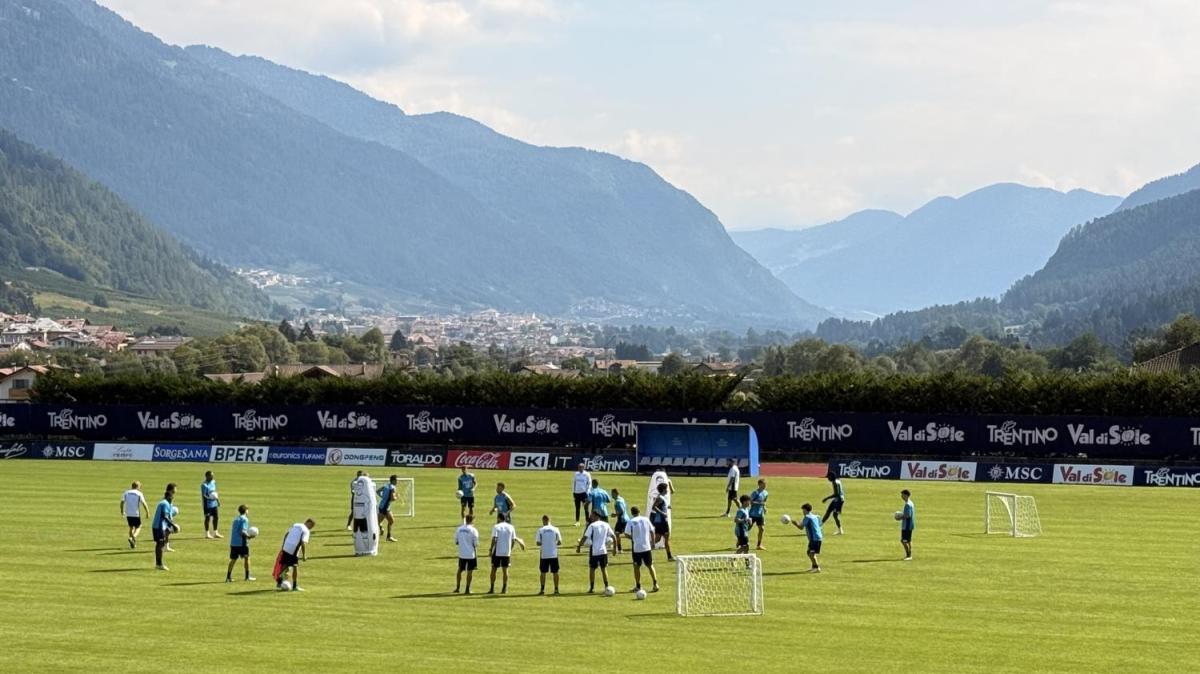 dimaro-2026-day-9,-seduta-mattutina:-riecco-neres!-out-hojlund,-alisson-e-gutierrez.-differenziato-per-lindstrom-e-gilmour
