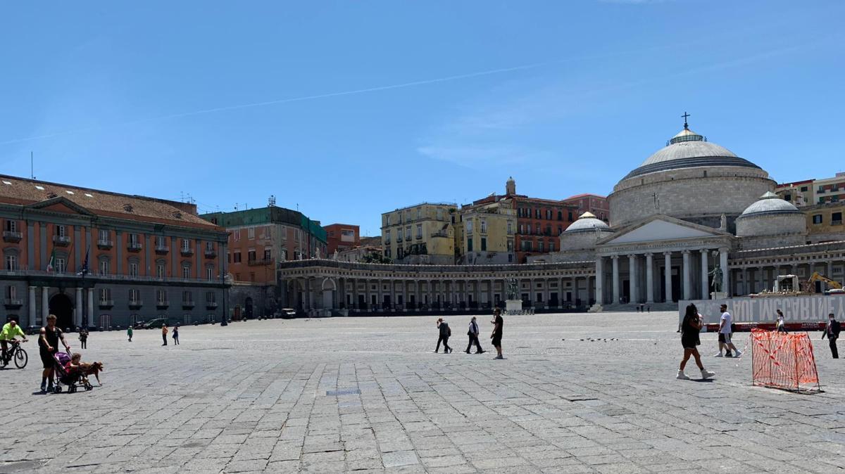 caldo,-quarta-ondata-dell’estate:-giovedi-il-picco,-napoli-in-allerta-arancione