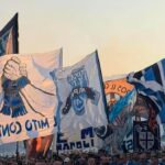centenario-napoli,-spettacolo-degli-ultras:-il-corteo-arriva-alla-rotonda-diaz