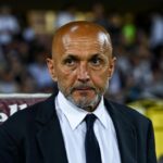 la-juventus-accoglie-il-suo-colpo-di-mercato:-l’attaccante-e-sbarcato-a-torino
