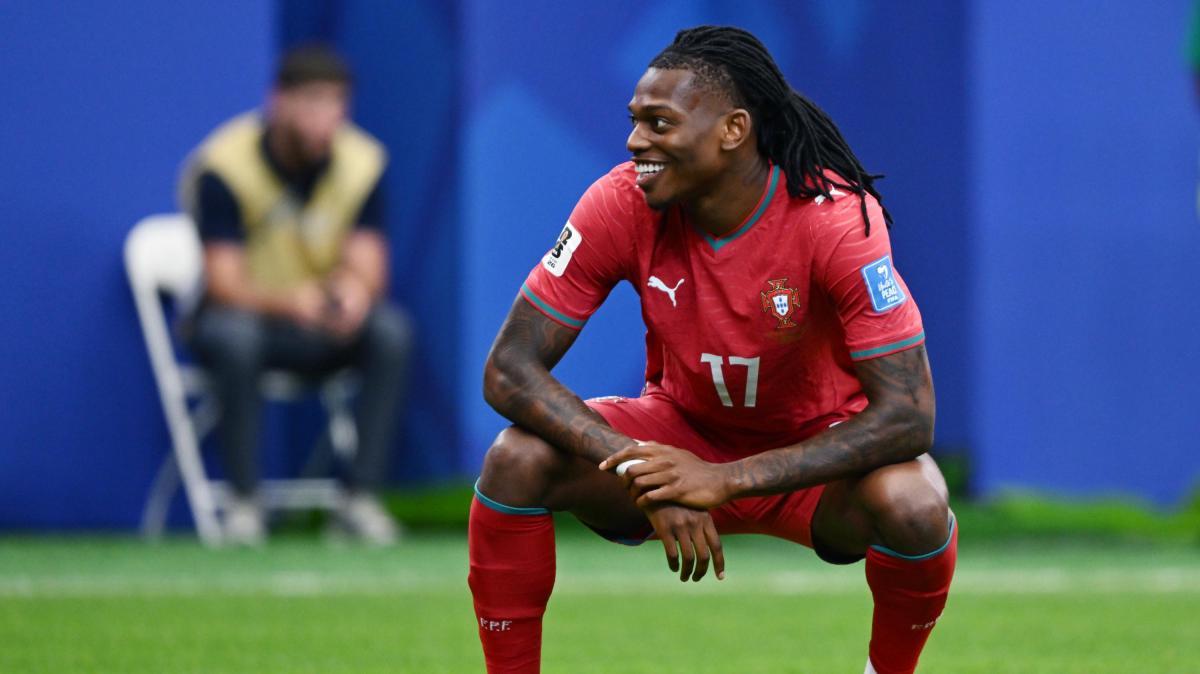 pressing-del-galatasaray-per-leao:-il-milan-rifiuta-prima-offerta,-le-cifre