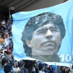 il-napoli-omaggia-maradona-anche-sul-kit-d’allenamento:-la-scelta-del-club