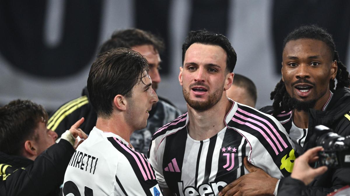 juventus,-invasione-di-campo-e-gatti-infortunato:-se-fosse-successo-a-napoli?