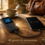 autonomia-di-40-giorni-e-batteria-da-3.700-mah-con-power-bank:-un-telefono-semplice-salva-lo-smartphone-scarico
