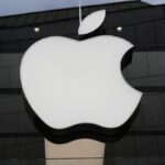 un-tribunale-statunitense-ha-stabilito-che-apple-paghi-5,7-miliardi-di-dollari-a-un’azienda-per-aver-usato-senza-permesso-una-sua-tecnologia-brevettata