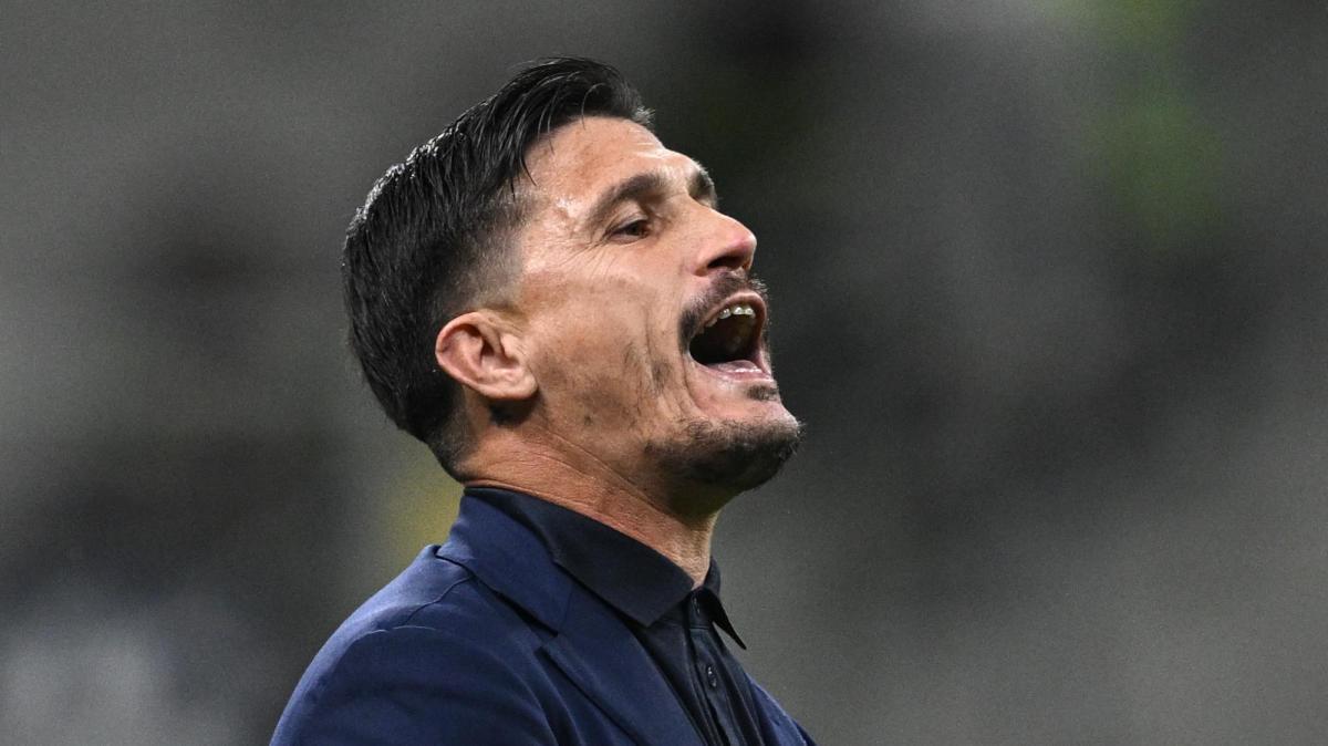 coppa-italia,-cagliari-eliminato!-il-verona-passa-nel-finale:-sfidera-la-roma-agli-ottavi