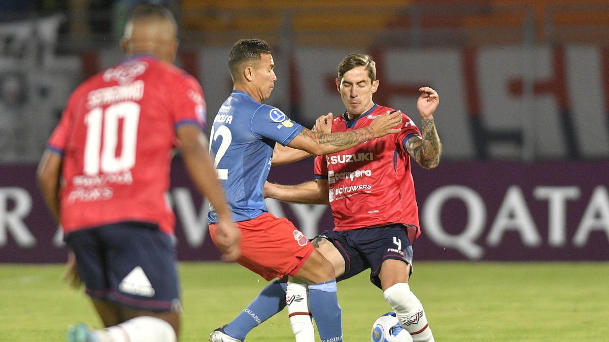 follia-in-bolivia:-portiere-minacciato-di-morte-per-truccare-una-partita-di-serie-a