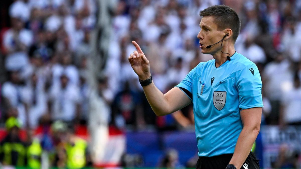 nations-league,-designato-l’arbitro-di-italia-belgio:-fischiera-un-tedesco