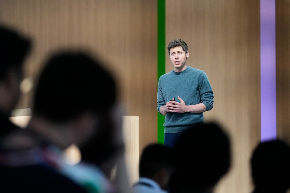 ora-sam-altman-ha-cambiato-un-po’-idea-sui-rischi-dell’intelligenza-artificiale
