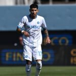 tegola-olivera,-c’e-lesione-muscolare:-il-comunicato-del-napoli-e-i-possibili-tempi-di-recupero
