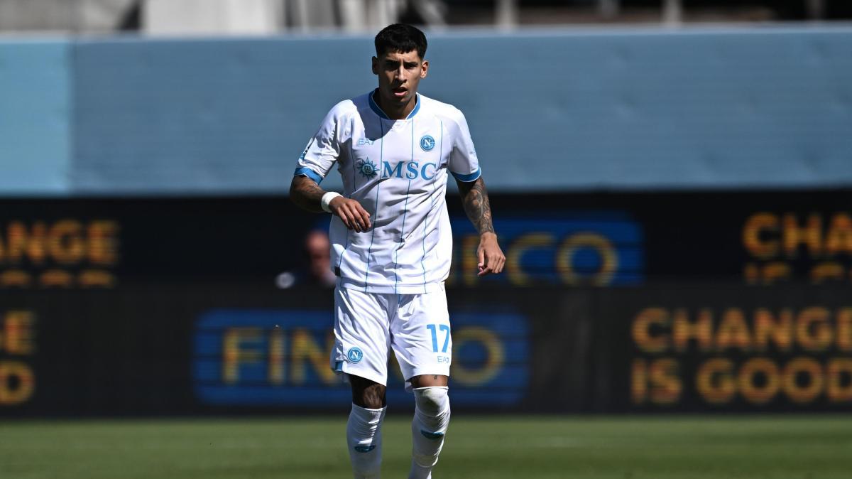 tegola-olivera,-c’e-lesione-muscolare:-il-comunicato-del-napoli-e-i-possibili-tempi-di-recupero