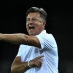 notte-fonda-udinese:-il-lecce-domina,-cala-il-tris-e-mette-runjaic-sulla-graticola