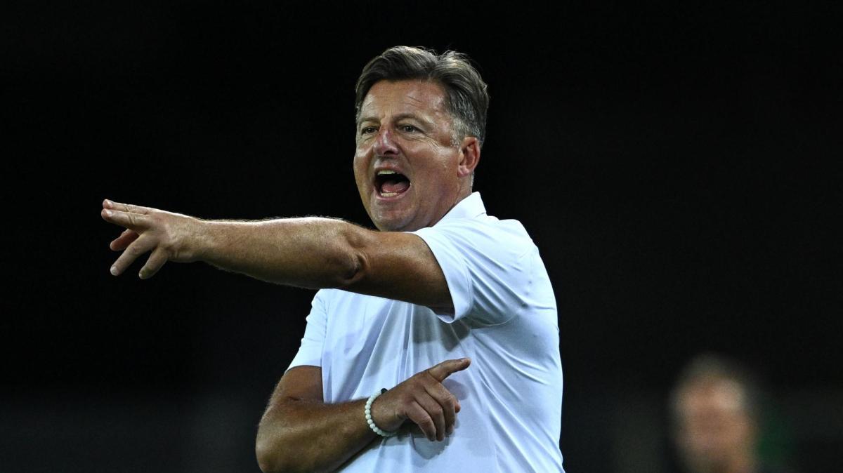 notte-fonda-udinese:-il-lecce-domina,-cala-il-tris-e-mette-runjaic-sulla-graticola