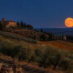 luna-piena-del-cacciatore-stanotte:-orario-esatto-e-come-osservarla